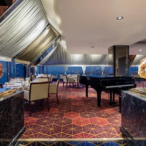 Hilton 5*, Izmir Türkei